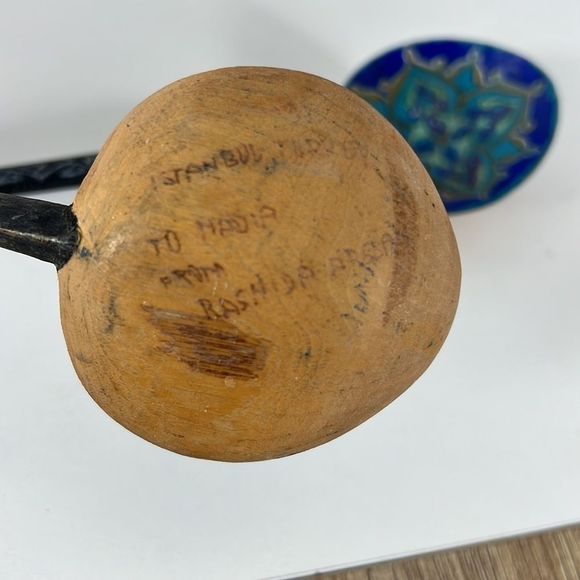 Vintage wooden spoons signed 1971 from Istanbul Turkey - Picture 5 of 11